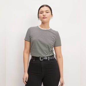 Everlane The Organic Cotton Crew Tee